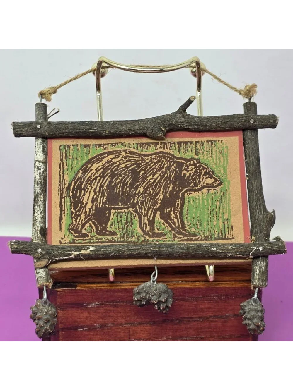 Rustic Wooden Bear‎ Wall Art Pinecone Accents Handmade Decorative Hanging Frame